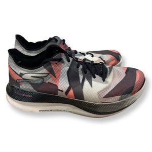Skechers Speed Freak Women's 7 Carbon-Plated Running Shoe - Gently Used